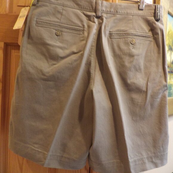 Men's TOMMY BAHAMA SHORTS - "Ashore Thing" Asparagus Size 33  New with Tags $98 - Picture 8 of 11
